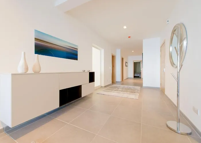 The Ultimate Luxury, With Pool By Buena Vista