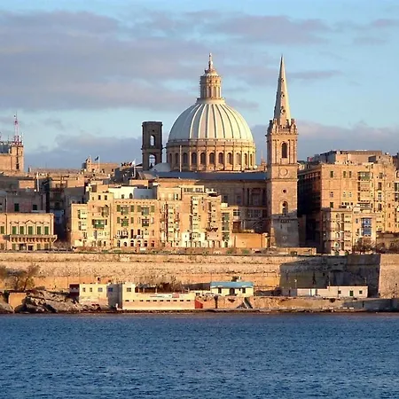 Apartment The Ultimate Luxury, With Pool Sliema