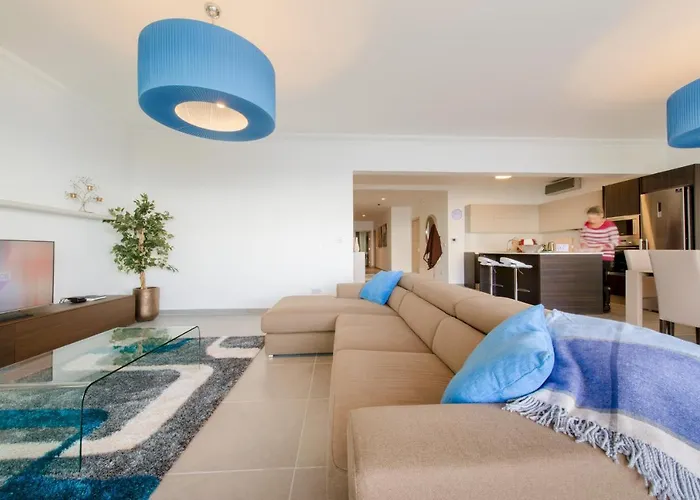 The Ultimate Luxury, With Pool By Buena Vista